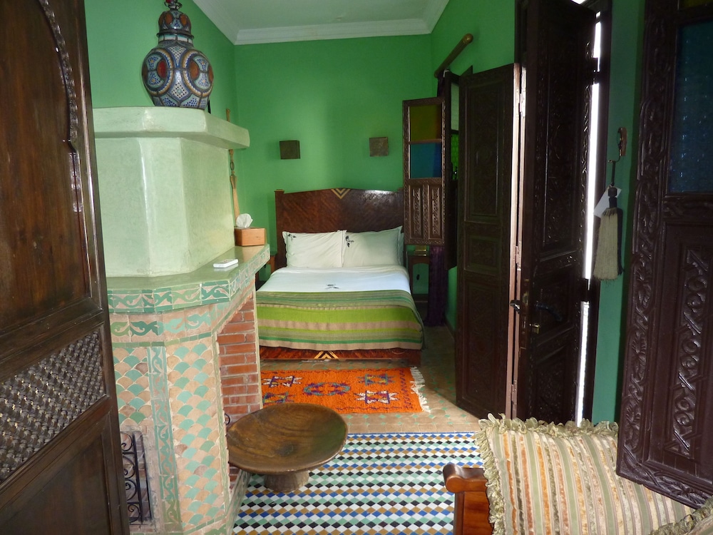 Riad Ben Tachfine 18/50