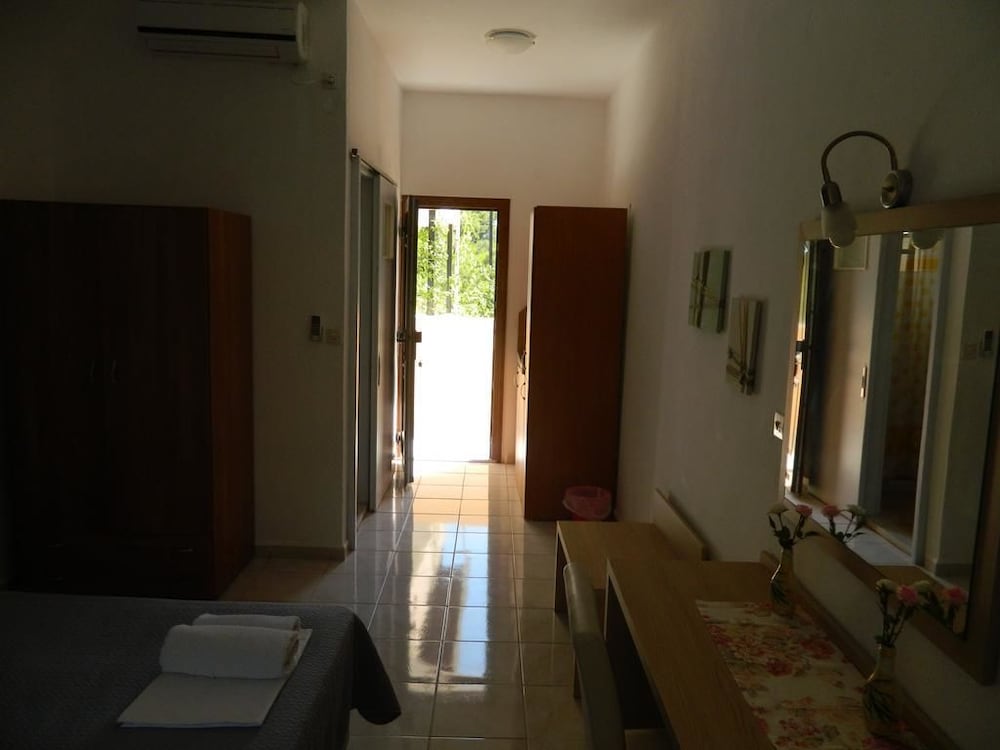 Asteri Studios 22/50