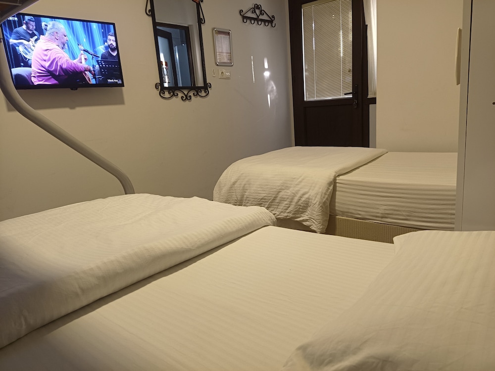 Ena Serenity Boutique Hotel 25/73