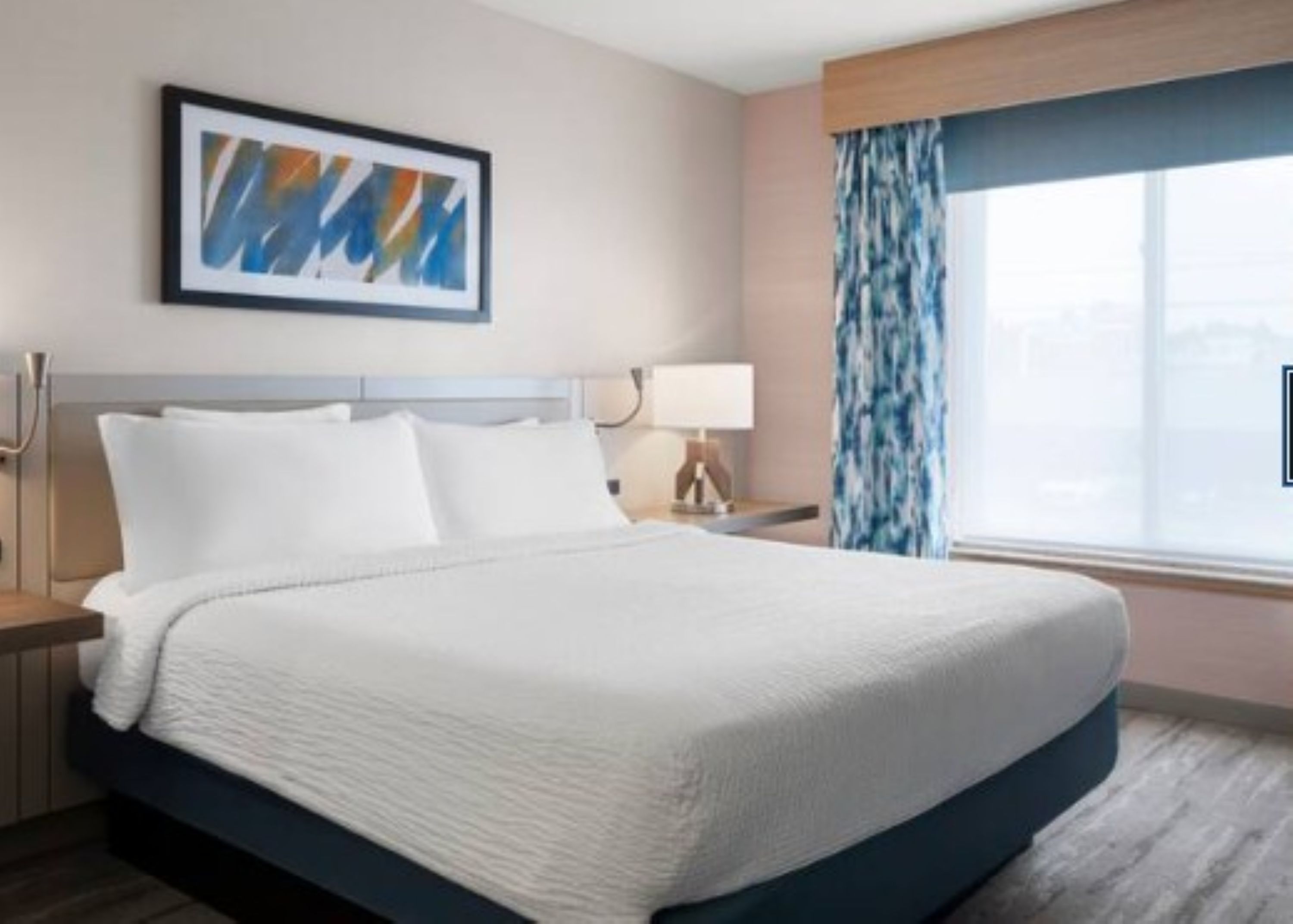 JUNIOR SUITE, KING BED, SOFA