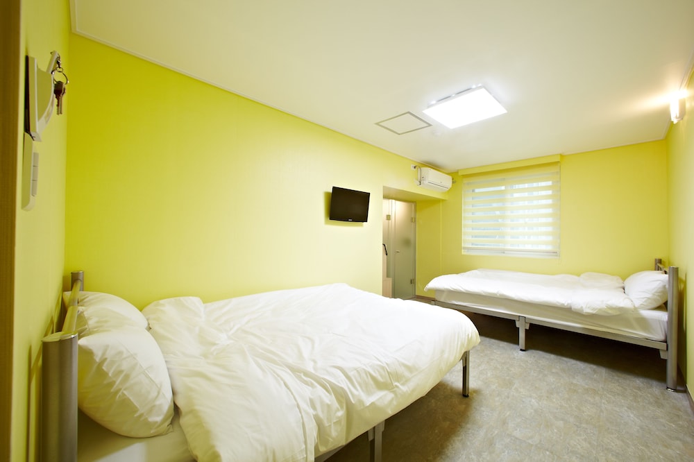 Rainbow Hotel Myeongdong 14/54