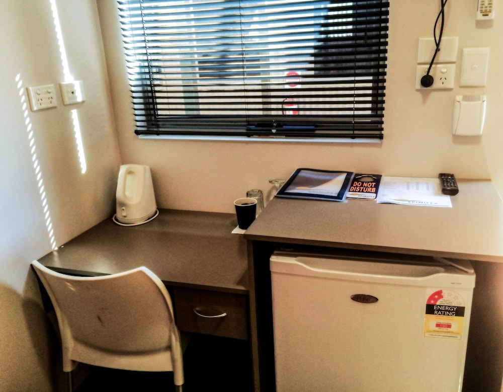 SPINIFEX HOTEL 39/39