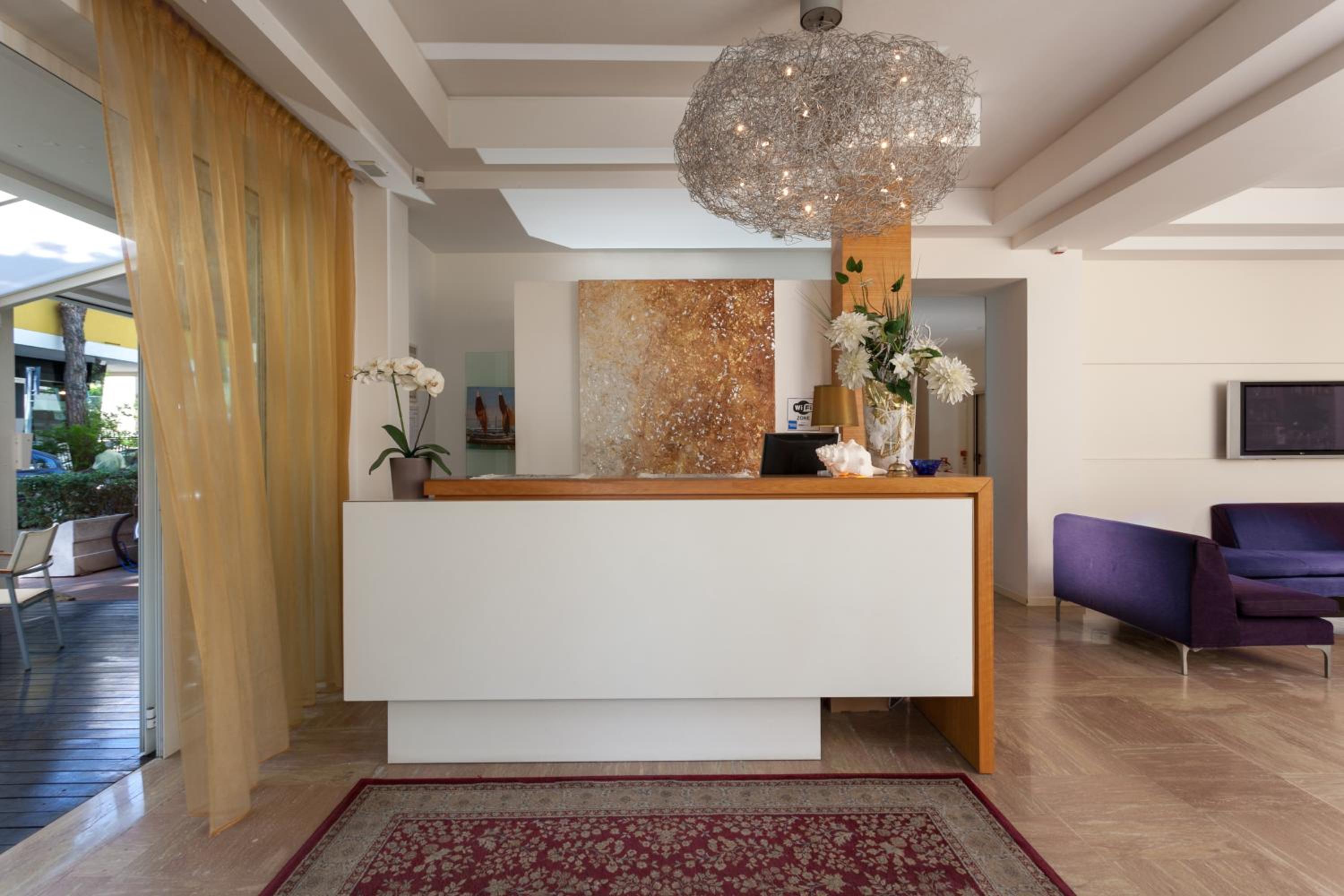 Hotel Mon Pays 7/50