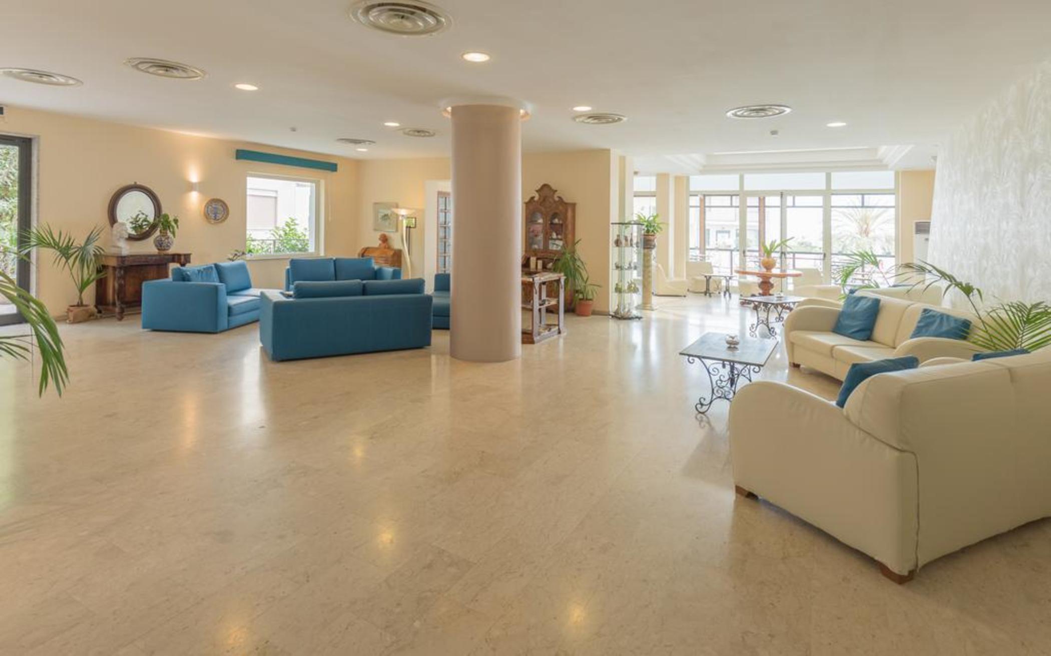 VILLA ESPERIA 36/50