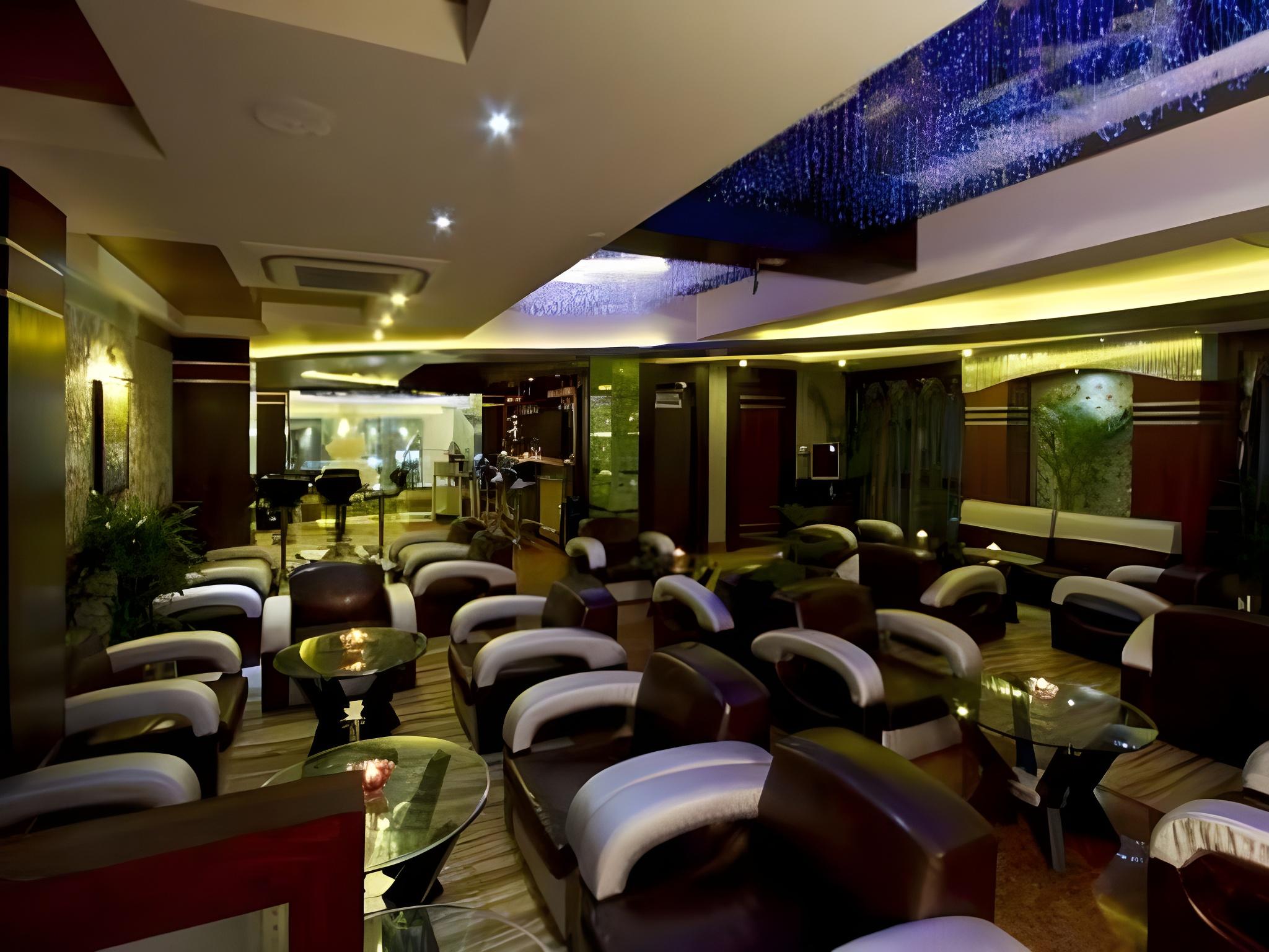 Hotel Gargee Grand 13/25