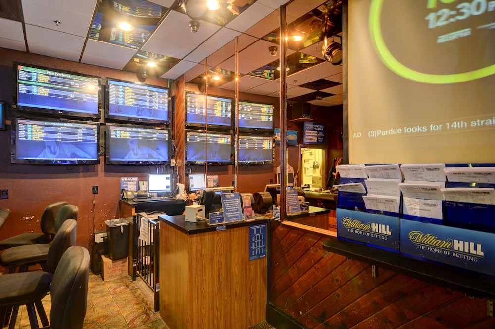 Longhorn Casino & Hotel 19/42