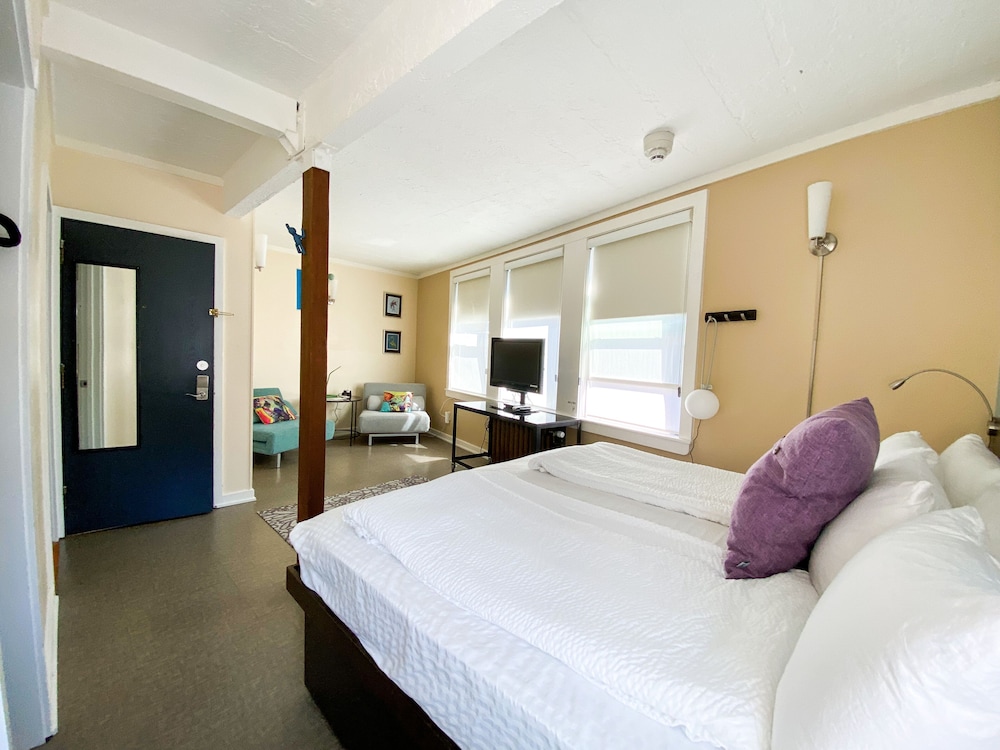 Silverbow Inn 13/40