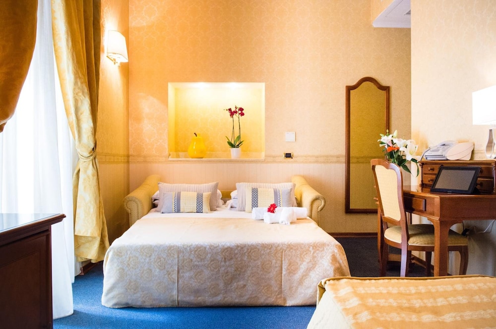 AMADEUS HOTEL ROME 19/50