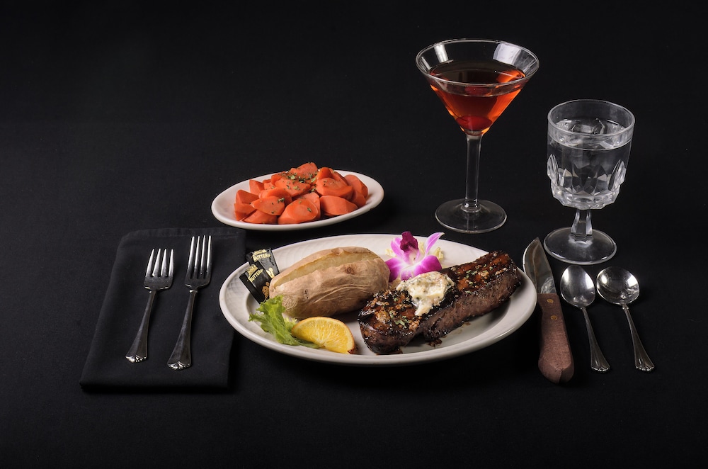 Town and Country Inn and Resort 17/50