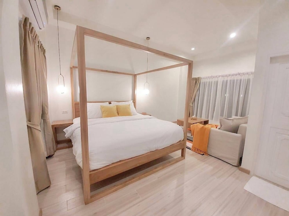 Rachawadee Resort Moonlight 10/50