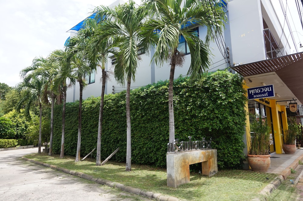 Srisomthai Hotel 64/66