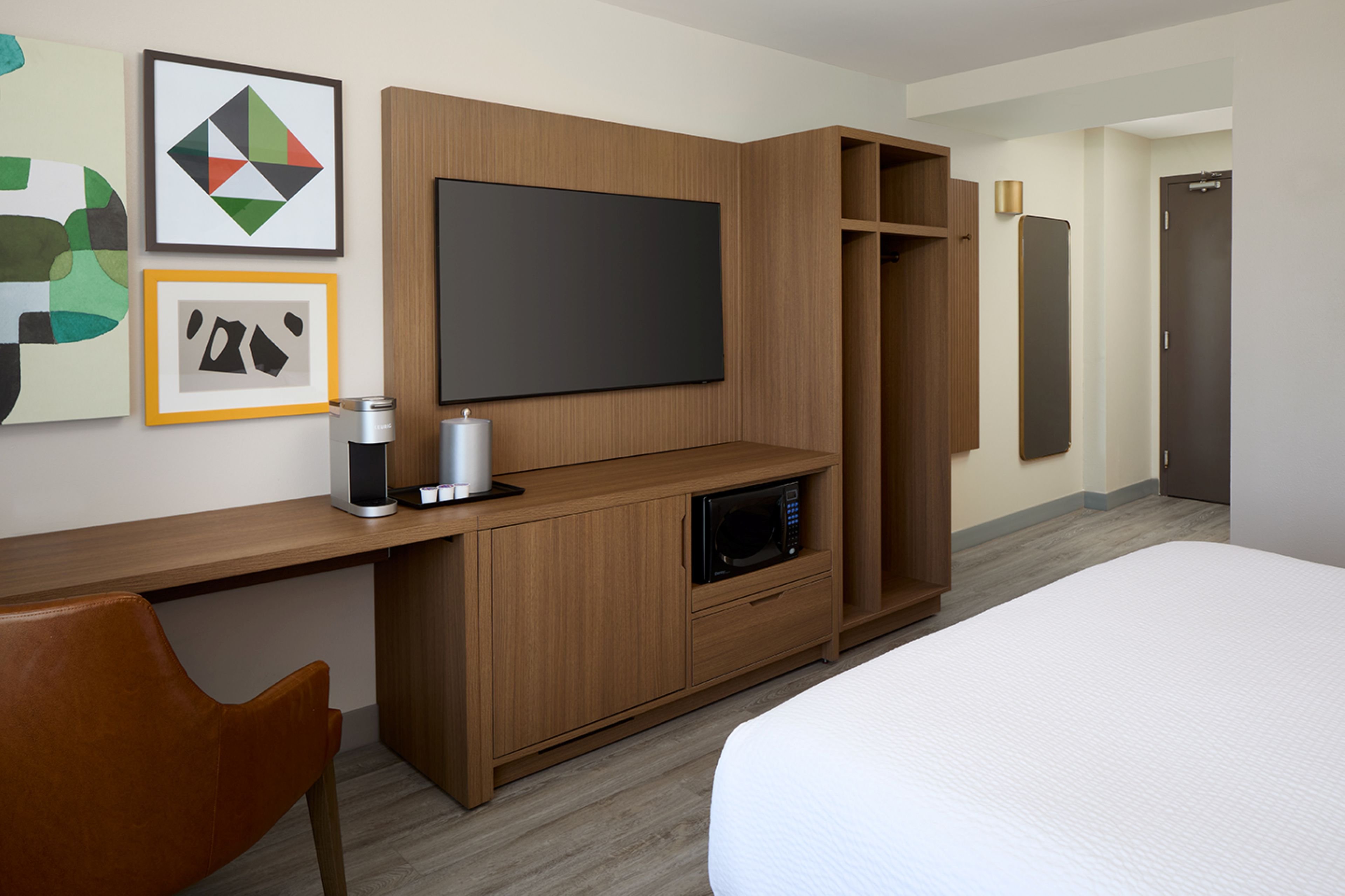 Holiday Inn and Suites Montreal Airport 22/67