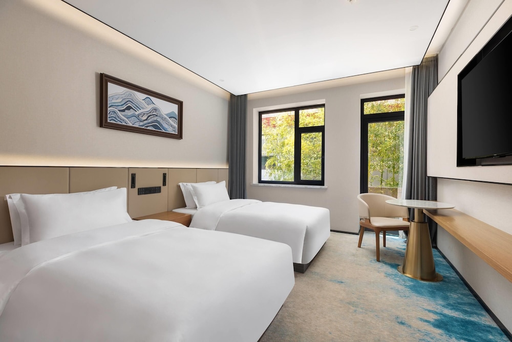 Days Inn by Wyndham Yantai Penglai 20/37