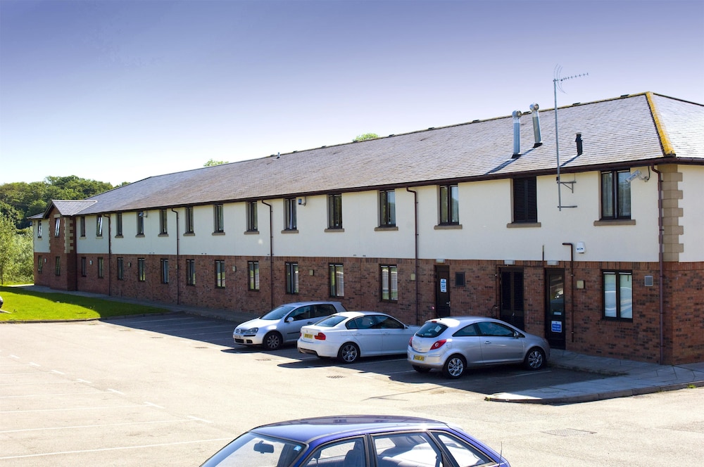 Premier Inn Silverstone 29/38