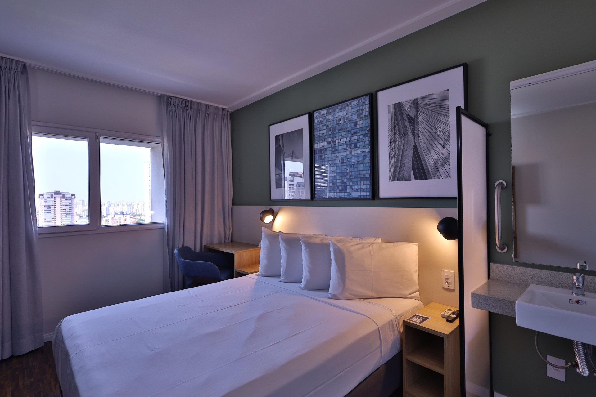 Room, Accessible
