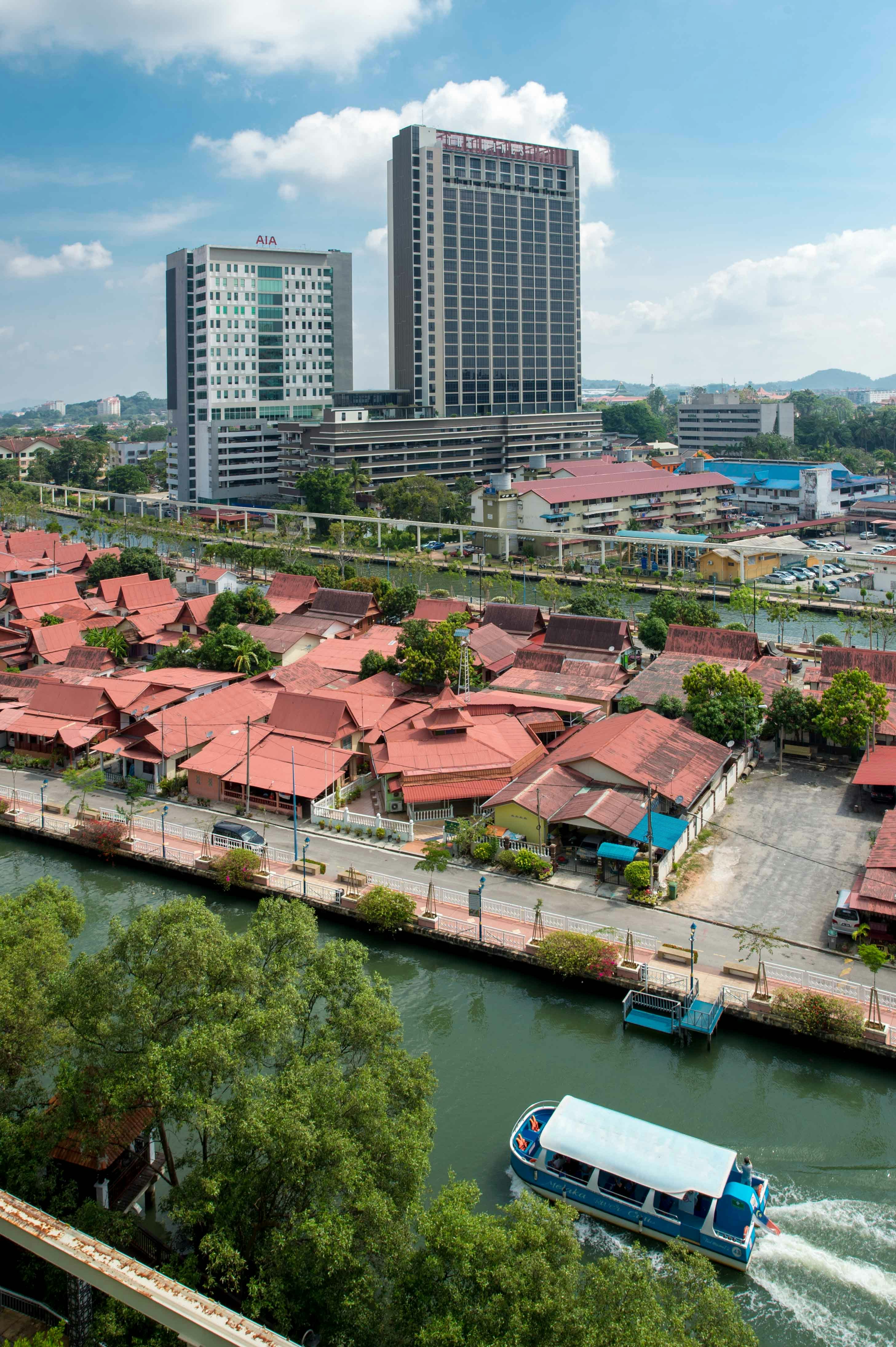 The Pines Melaka 38/39