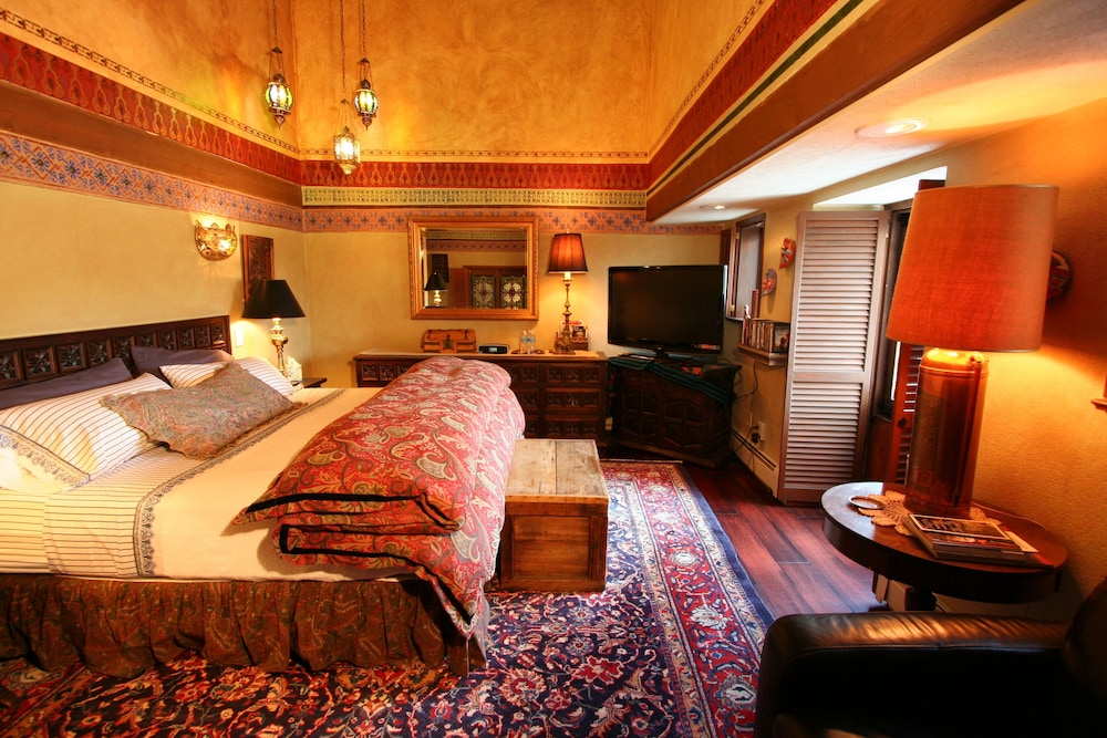 Alpenhof Bed and Breakfast 38/52