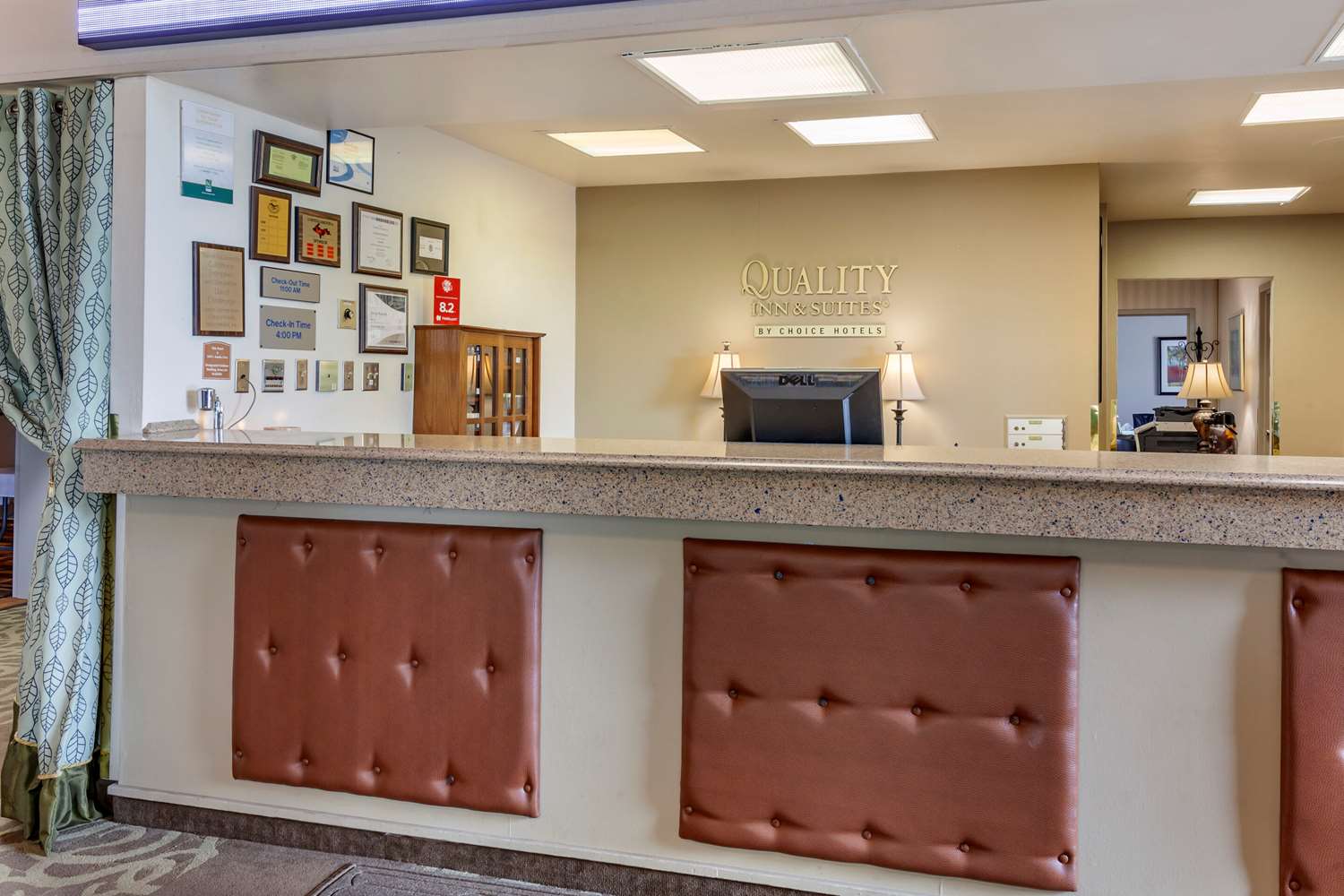 Quality Inn & Suites Escanaba North 4/24