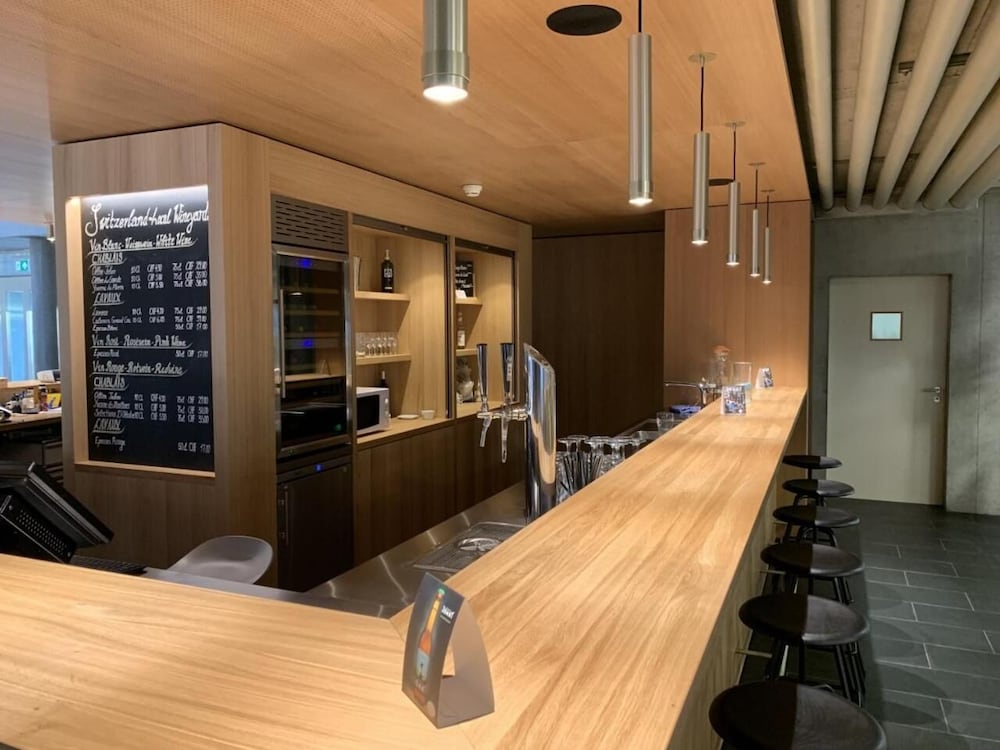 Lausanne Youth Hostel Jeunotel 19/40