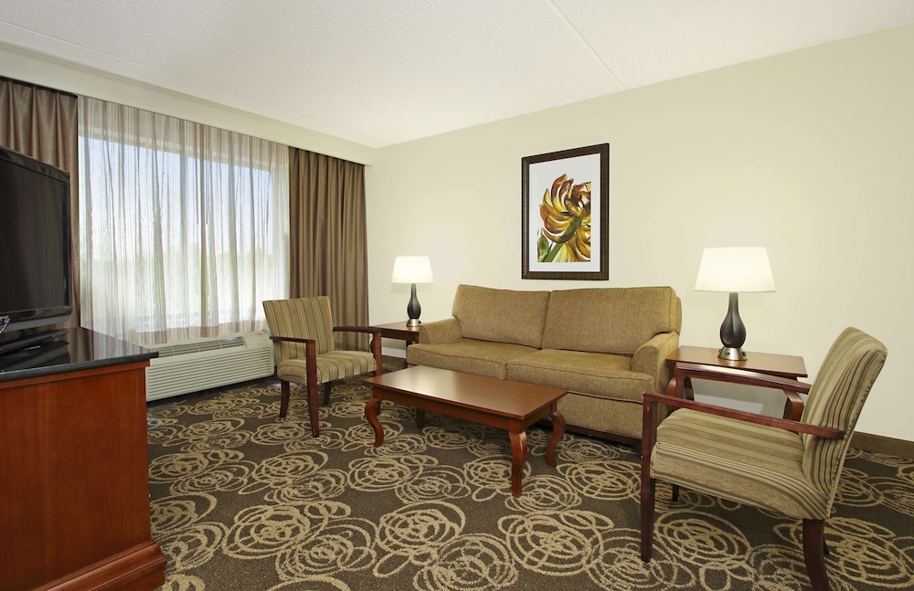 Doubletree By Hilton Mahwah 27/64
