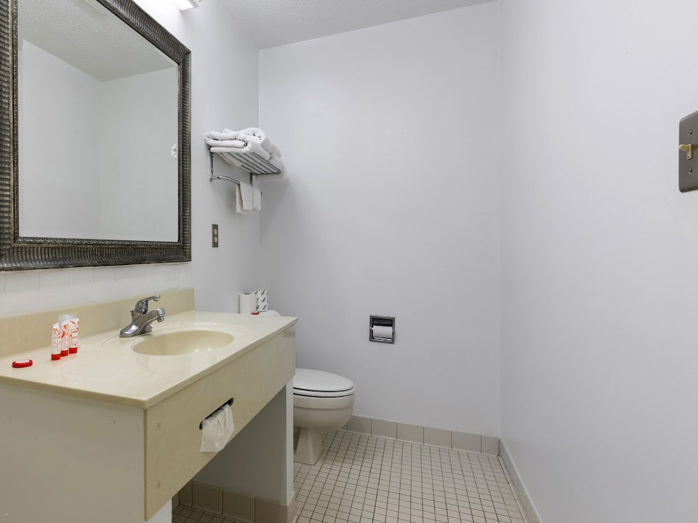 Americas Best Value Inn Springfield - Mansion View 45/47