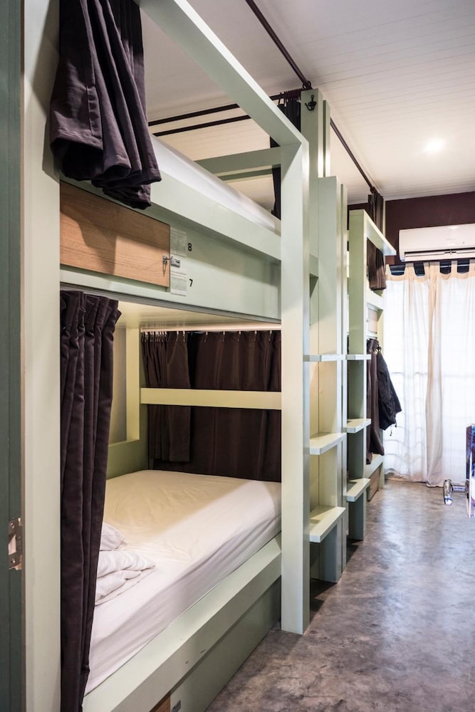 Yoo Yen Pen Sook Hostel 13/64