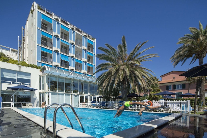 Hotel Excelsior 2/22