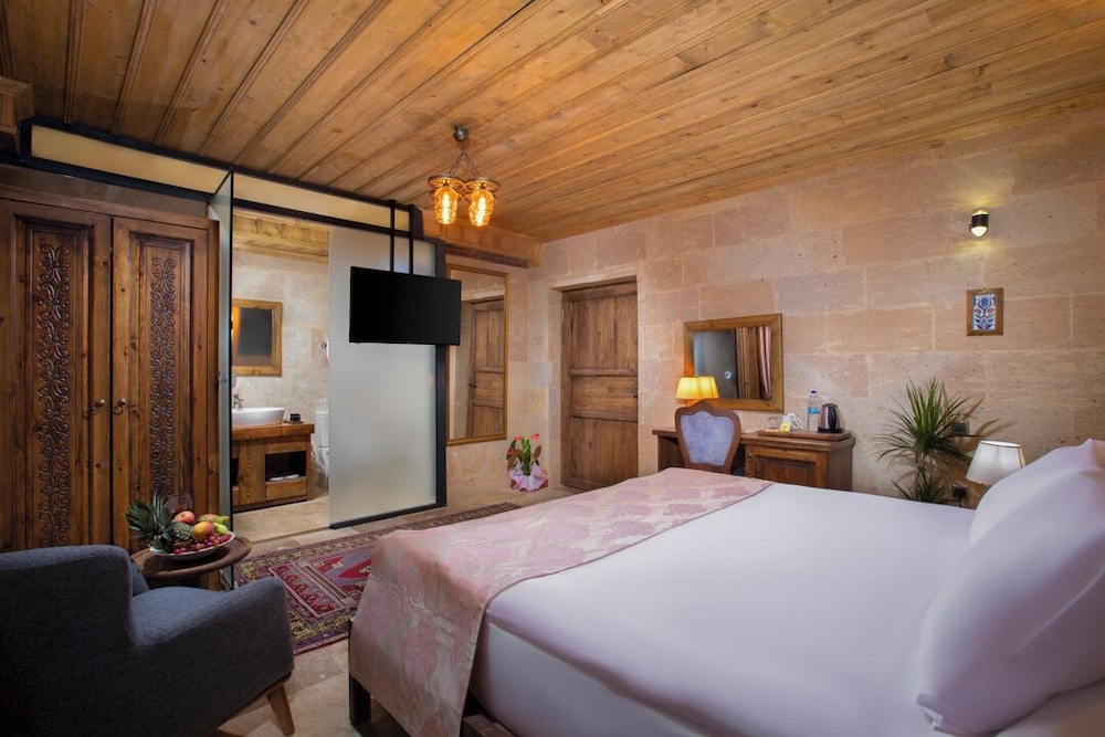 Cappadocia Pyramid Stone House 7/29