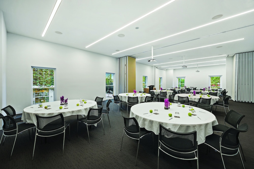 Vibe Hotel Melbourne 61/72