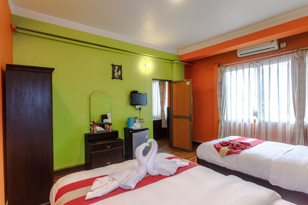 Hotel Nepalaya 24/73