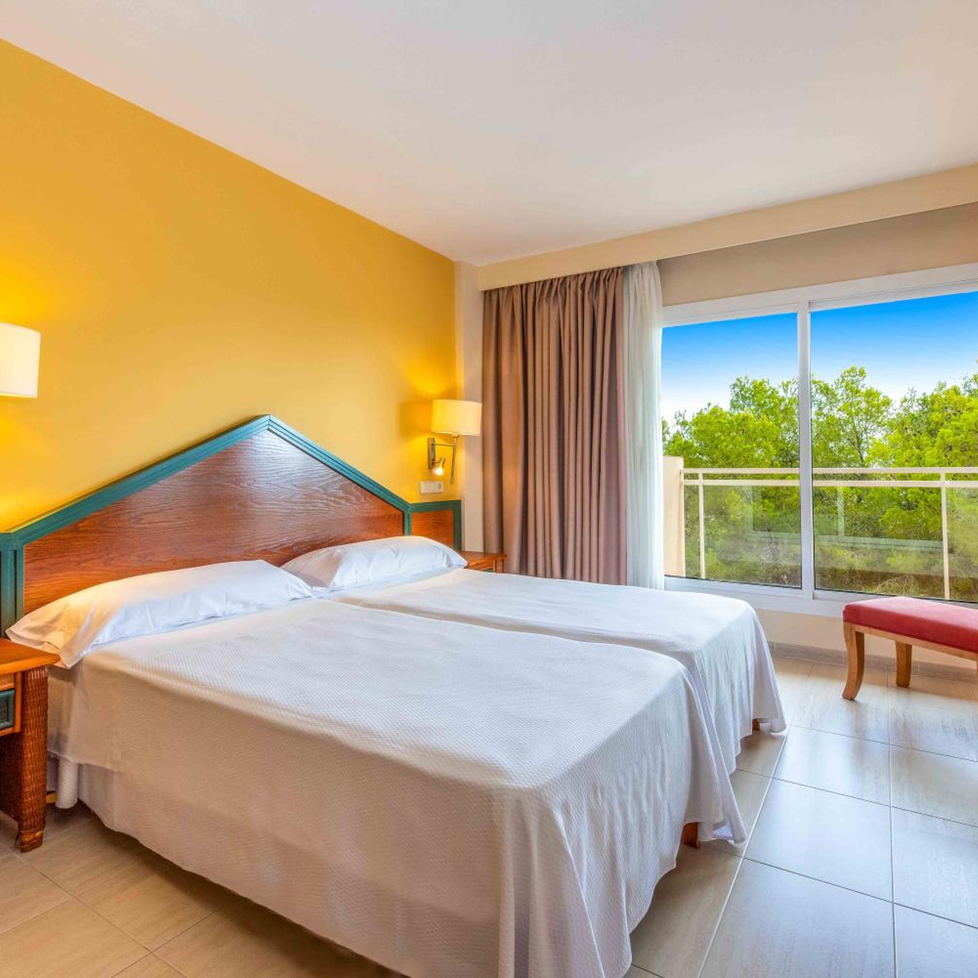 1 Bedroom, Apartment, Garden View