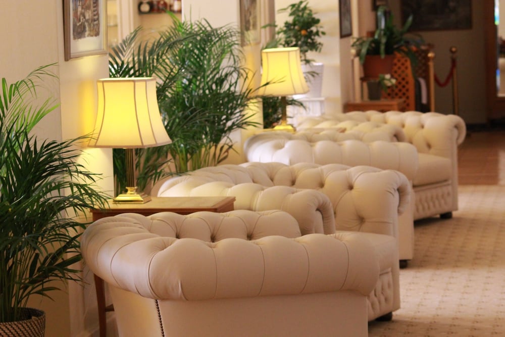 GOLF HOTEL RENE CAPT 47/67