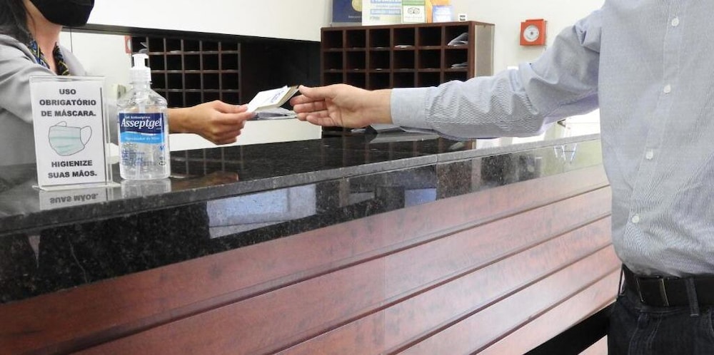 EXECUTIVE INN 8/50