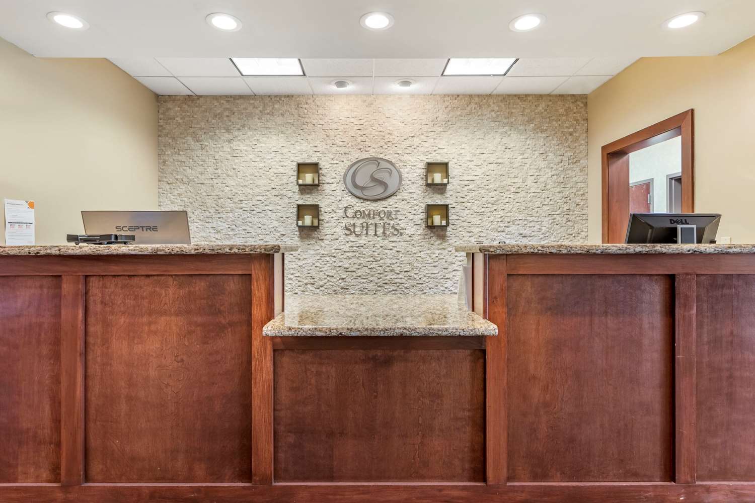 Comfort Suites Grand Rapids North 5/30