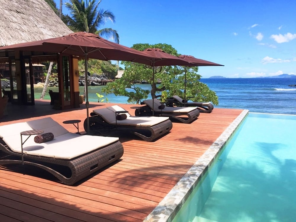 swimming pool spa