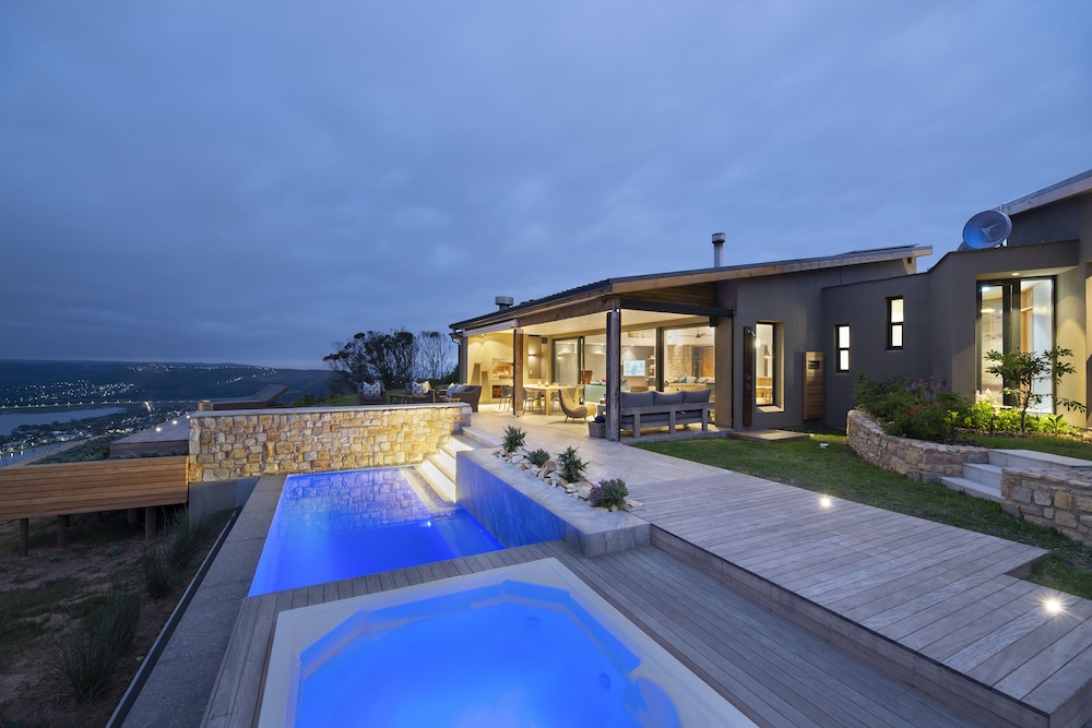Alkira Lodge 18/33