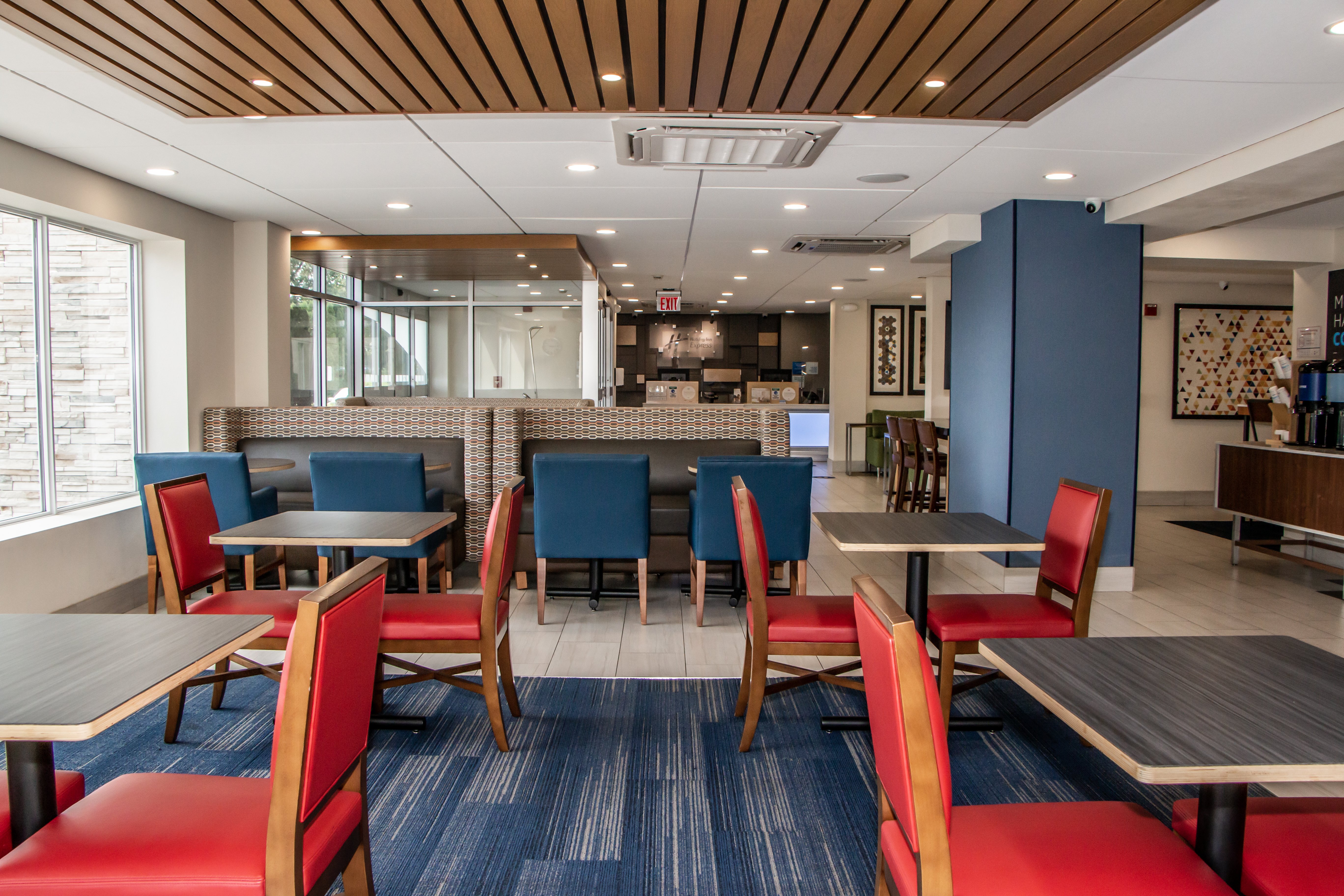 Holiday Inn Express Allentown North 49/62