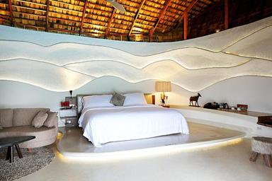 Pool House, Single Bed
