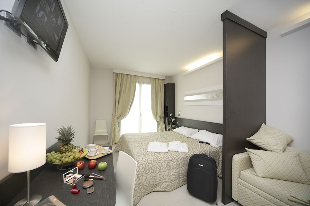 Club Hotel Dante Cervia 45/70