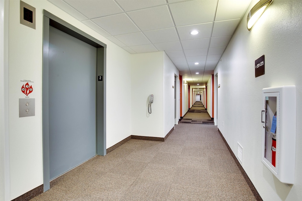 Motel6 Poplar Bluff, MO 36/60