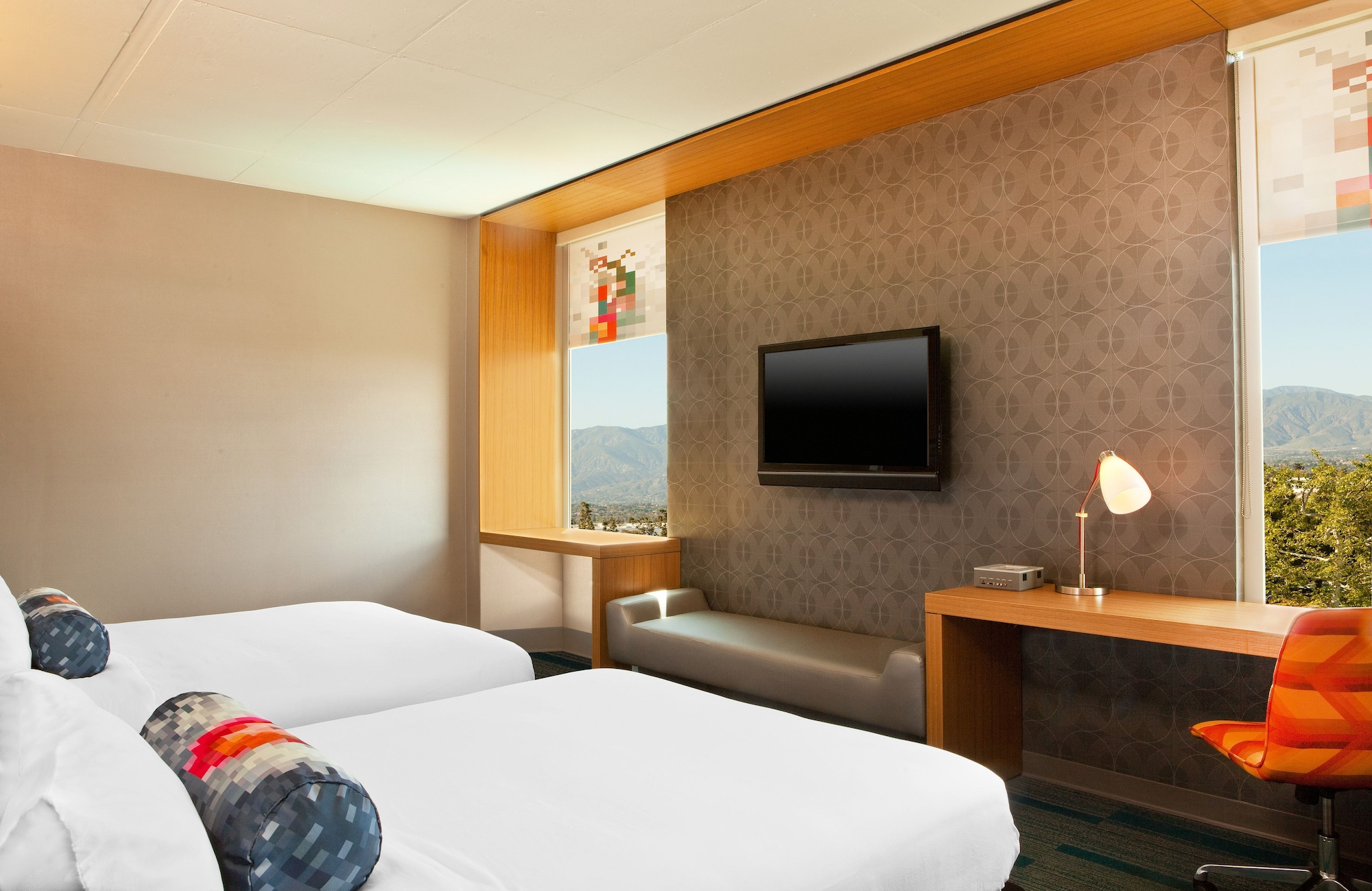 Aloft, 2 Queen Beds