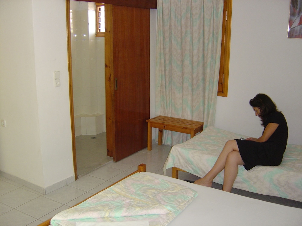 Dimitris Villa Hotel 12/67