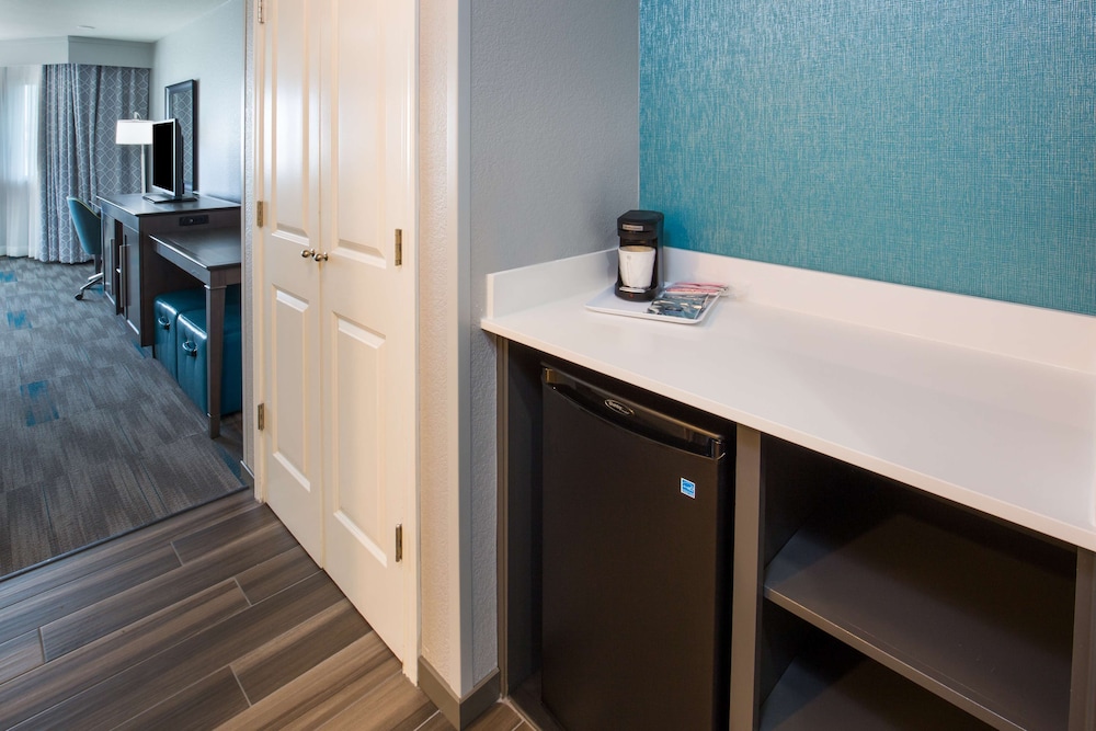 Hampton Inn Monterey 25/42