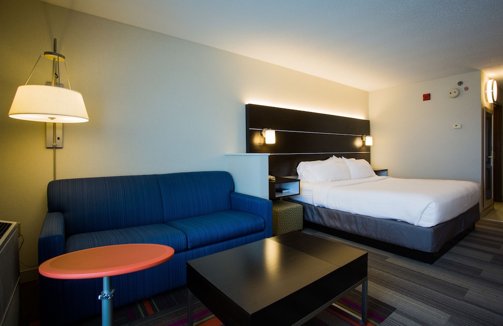 Holiday Inn Express Hotel And Suites Reading 11/48