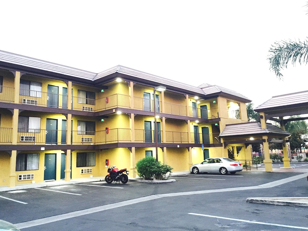 Simply Home Inn Suites 1/46