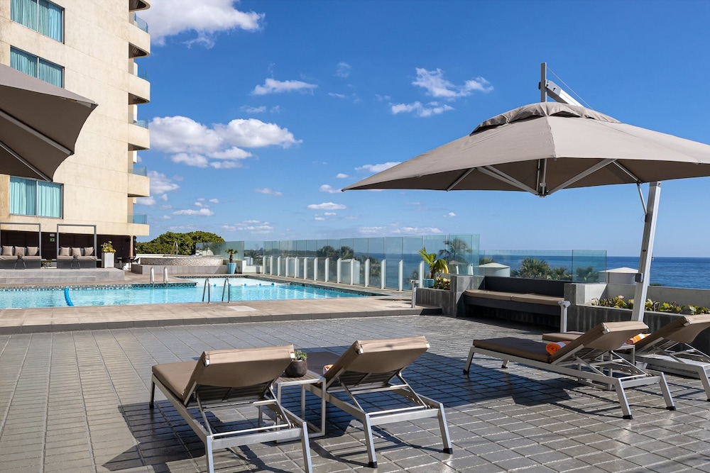 Crowne Plaza Santo Domingo (ex Intercontinental V Centenario Hotel) 69/71