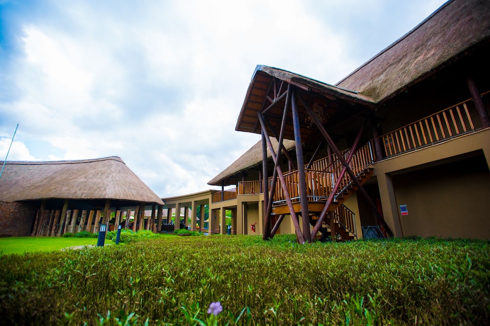 The Royal Senchi Resort/Hotel 45/50