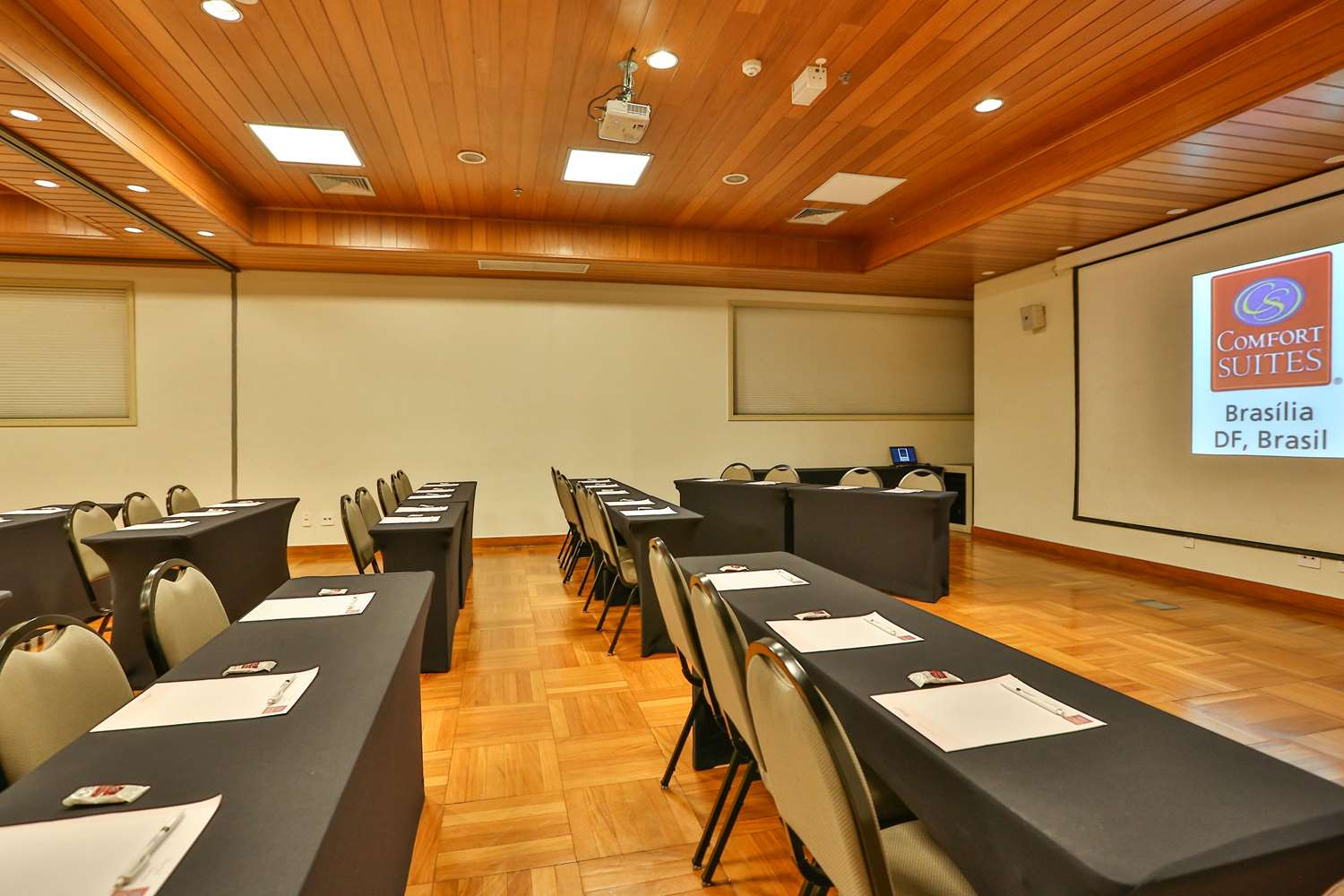 Comfort Suites Brasilia 18/23