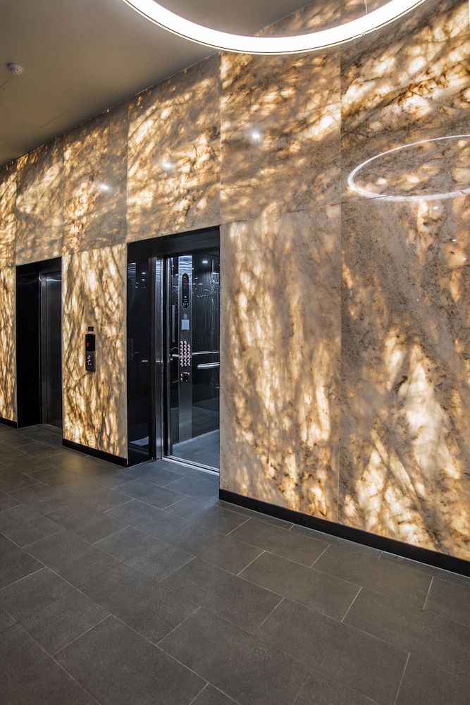 Atlas Apartments by CLLIX photo2