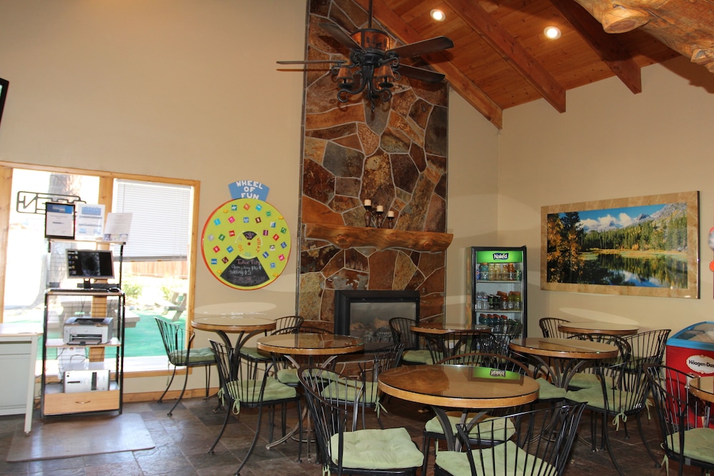 Big Pines Mountain House 44/67